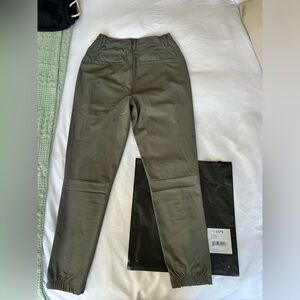 Cuts AO Jogger - Dark Pine - Small